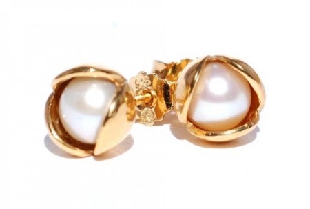 Pearl Bud Floret Stud Earrings (Goldplate)